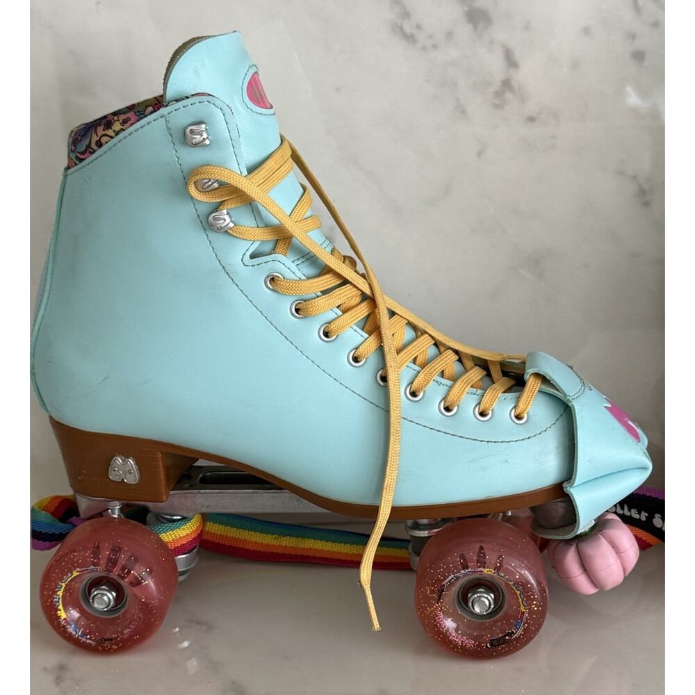 Moxi Beach Bunny Roller Skates - Pool Blue with Mustard Laces - Women's Size 10 - Picture 4 of 15